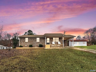 735 County Road 422, Henagar, AL 35978