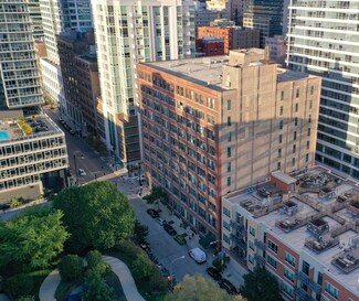 801 S Wells St Unit 1011, Chicago, IL 60607