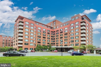 1011 Arlington Blvd Unit 711, Arlington, VA 22209