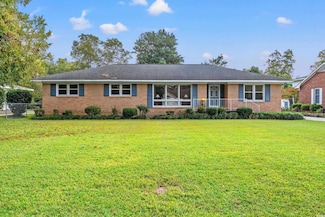 115 Carolina Ave, Mullins, SC 29574