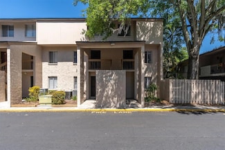 7505 Pitch Pine Cir Unit 122, Tampa, FL 33617