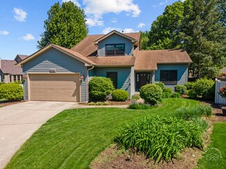 2528 Leach Dr, Naperville, IL 60564