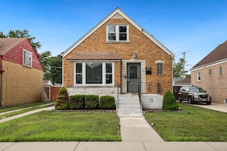 424 46th Ave, Bellwood, IL 60104