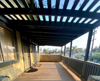 800 Lexington St Unit 32, Delano, CA 93215