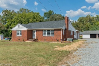 206 Abbotts Ave, Lexington, NC 27292