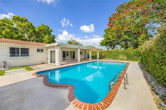 1237 Dove Ave, Miami Springs, FL 33166