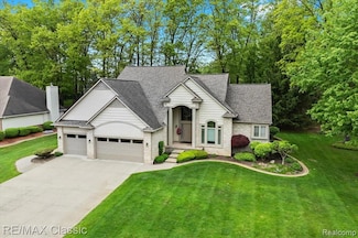 4435 Driftwood Dr, Commerce Township, MI 48382