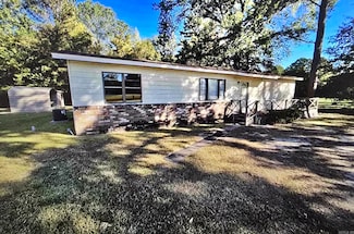 8033 Sulphur Springs Rd, Pine Bluff, AR 71603