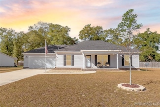 455 Wilshire St, Geneva, AL 36340