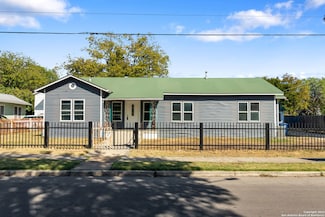 219 E Pyron Ave, San Antonio, TX 78214