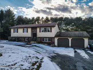 1211 Silver Fox Dr, Kresgeville, PA 18333