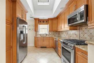 7 Baldwin Blvd, Bayville, NY 11709