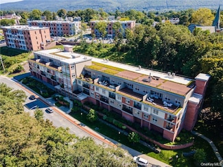 30 Beekman St, Beacon, NY 12508