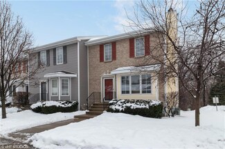 5250 Meredith Dr, Des Moines, IA 50310