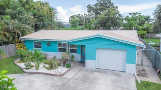 5914 Tangerine Ave S, Gulfport, FL 33707