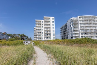 219 E Grand Ave Unit 2B, Old Orchard Beach, ME 04064