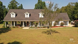 485 Englewood Cir, Castleberry, AL 36432