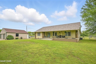 91 Kay Ln, Anderson, MO 64831