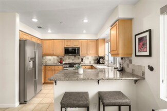 583 N Pageant Dr Unit B, Orange, CA 92869