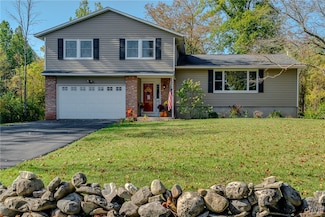 4888 Canterbury Dr, Manlius, NY 13104