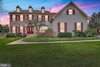 6 Green Ct, Columbus, NJ 08022