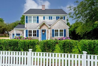 106 Peases Point Way S, Edgartown, MA 02539