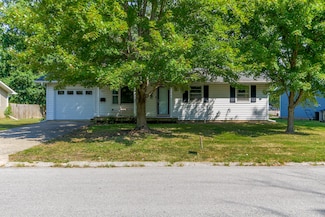 200 S Reed St, Centralia, MO 65240