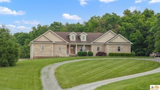 4930 Temple Hill Rd, Summer Shade, KY 42166