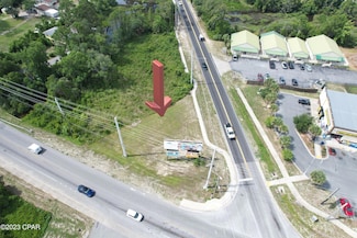 8929 N Lagoon Dr, Panama City, FL 32408