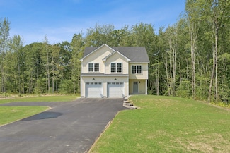 25 Juniper St, Old Orchard Beach, ME 04064