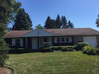 2129 N Bonnie Brook Ln Unit W, Waukegan, IL 60087