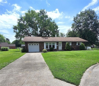 7 Robin Ct, Granite City, IL 62040