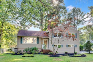 3 Wellings Rd, New Providence, NJ 07974