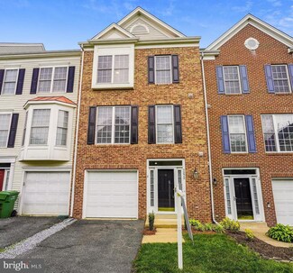 7372 Ardglass Dr, Lorton, VA 22079
