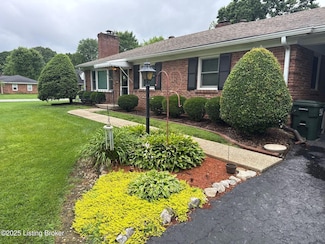 4305 Darbrook Rd, Louisville, KY 40207