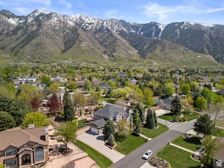11 Wanderwood Way, Sandy, UT 84092