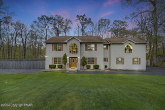 2407 Larkspur Dr, Stroudsburg, PA 18360