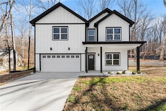 5055 Peach Mountain Cir, Gainesville, GA 30507