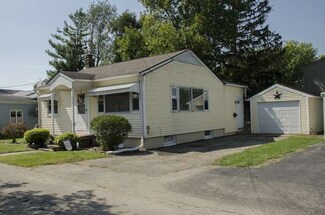 403 Orchard Ln, Morrison, IL 61270