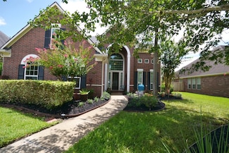 7902 Silent Forest Dr, Sugar Land, TX 77479