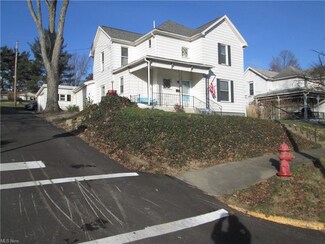 112 E Main St, New Concord, OH 43762