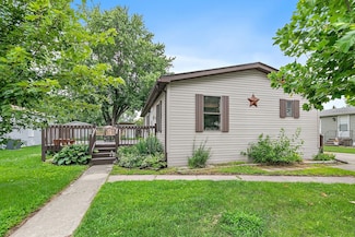 84 Birch Dr, Sandwich, IL 60548