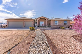 494 W Strawberry Dr, Pueblo, CO 81007