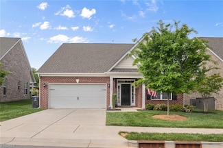 1423 Blooming Mountain Way, Kernersville, NC 27284