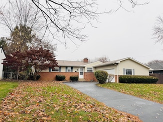 1016 Lambeth Dr, Columbus, OH 43220