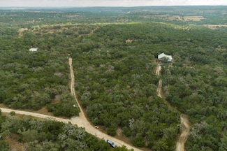 396 High Forest Dr Unit 29, Blanco, TX 78606