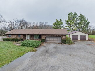 6771 County Highway 23, Ashley, IL 62808