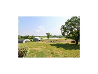 19135 County Road P, Weston, MO 64098
