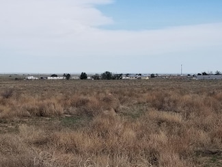 84 Golondrina St, McIntosh, NM 87032