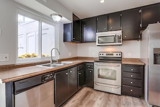 9451 Carlton Oaks Dr Unit F, Santee, CA 92071